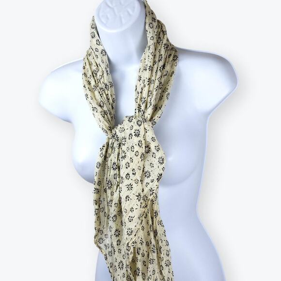 Italian Large Silk Cotton Cream Black Floral Shawl Scarf Unsigned - Picture 2 of 5